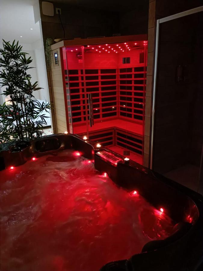 O temps suspendu sauna et jacuzzi Reims Extérieur photo